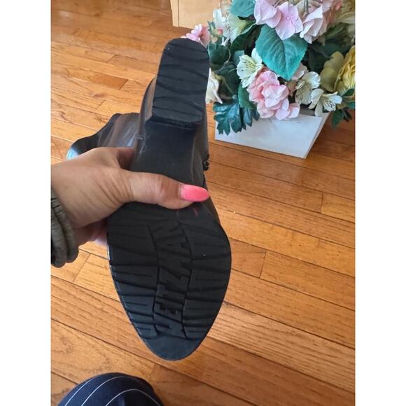 STUART WEITZMAN BLACK KNEE HIGH BOOT 10M (1400 - Picture 4 of 8